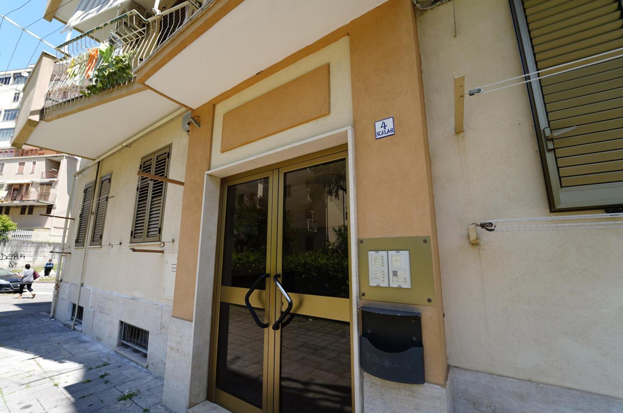 Appartement Ritz Salernes Extérieur photo